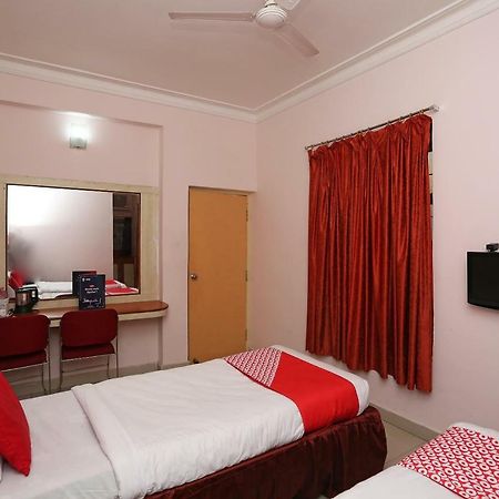 Oyo 1359 Hotel Best Inn Bhubaneswar Ngoại thất bức ảnh