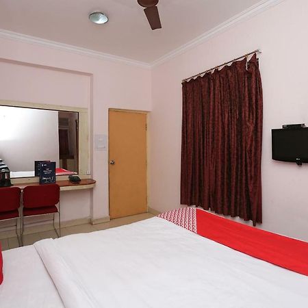 Oyo 1359 Hotel Best Inn Bhubaneswar Ngoại thất bức ảnh