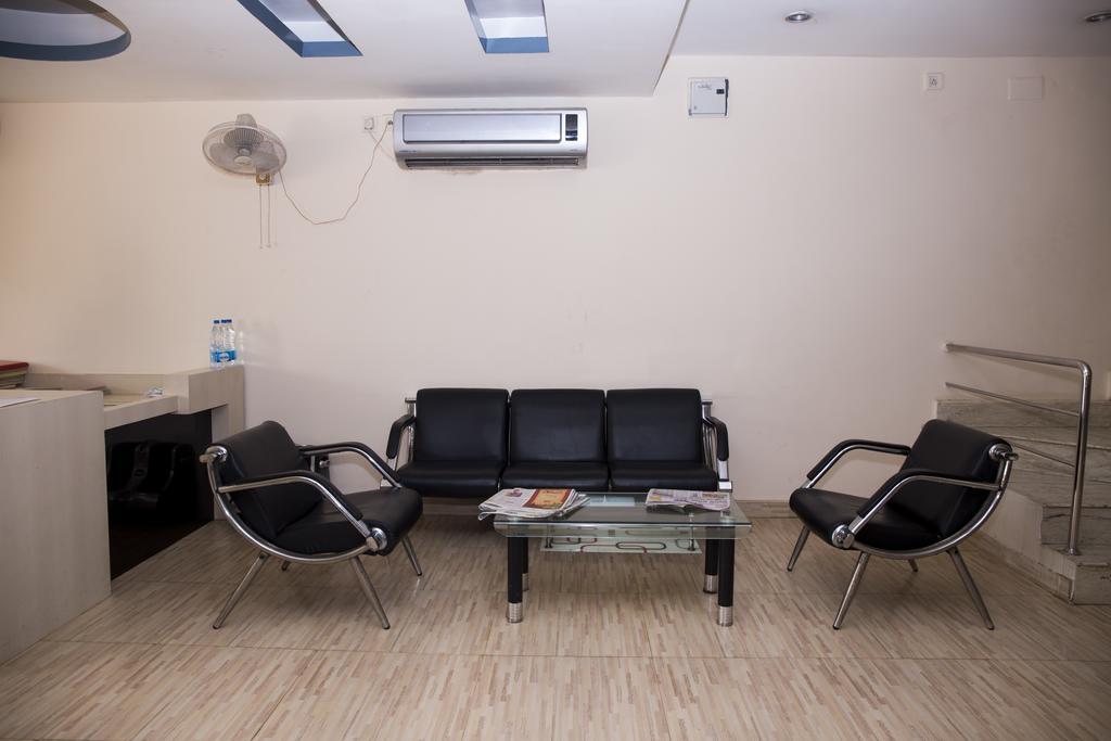 Oyo 1359 Hotel Best Inn Bhubaneswar Ngoại thất bức ảnh