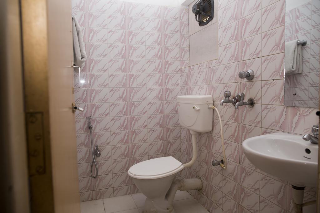 Oyo 1359 Hotel Best Inn Bhubaneswar Ngoại thất bức ảnh