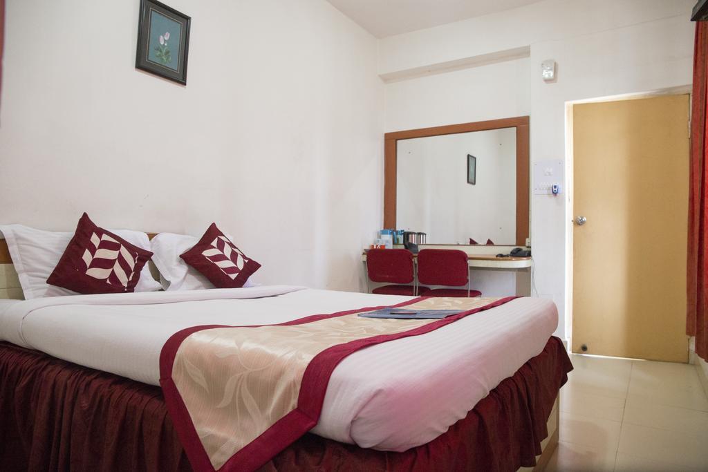 Oyo 1359 Hotel Best Inn Bhubaneswar Ngoại thất bức ảnh