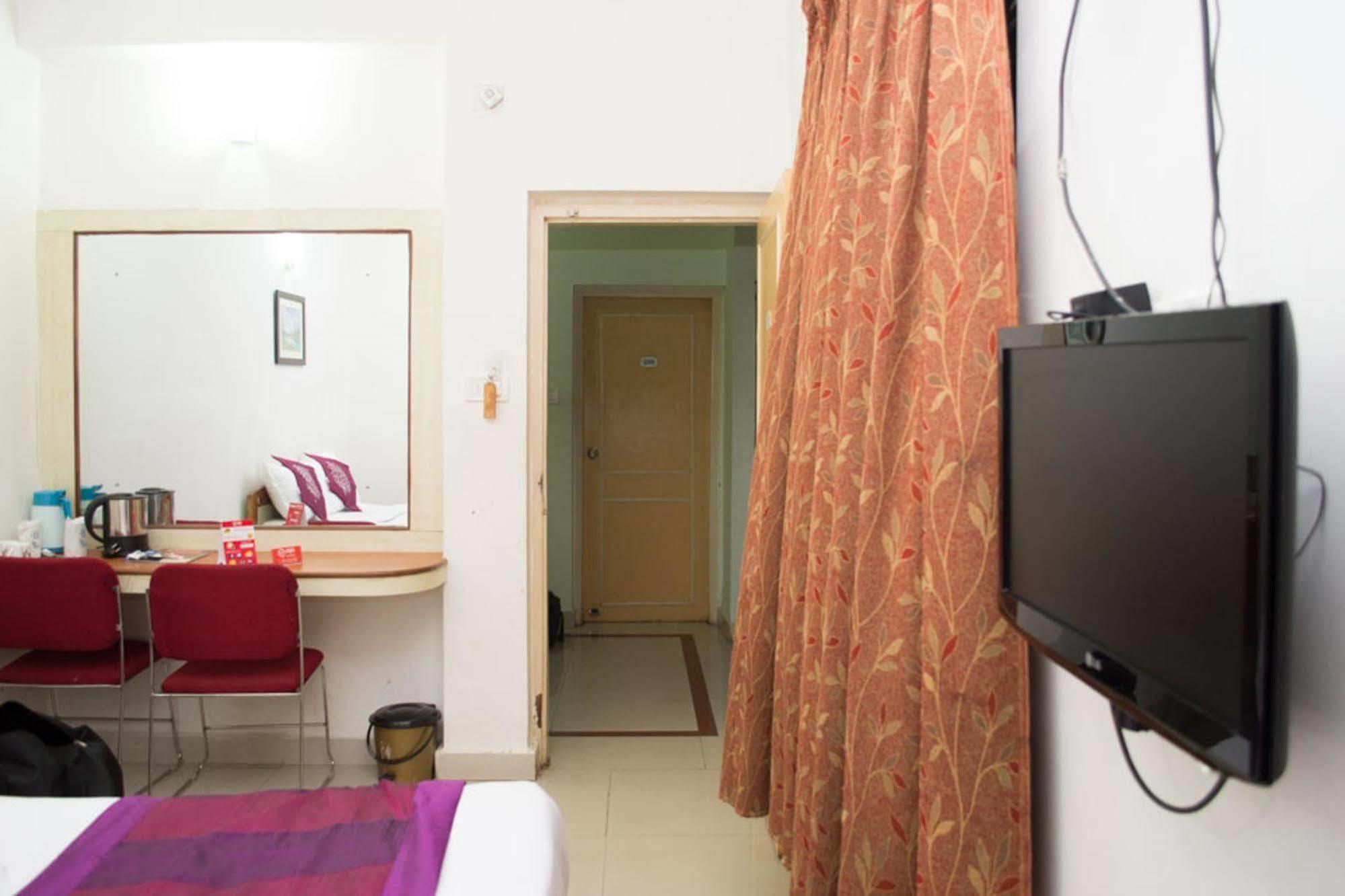 Oyo 1359 Hotel Best Inn Bhubaneswar Ngoại thất bức ảnh