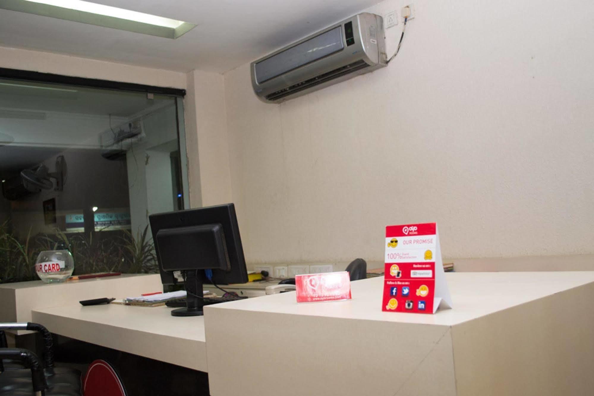 Oyo 1359 Hotel Best Inn Bhubaneswar Ngoại thất bức ảnh
