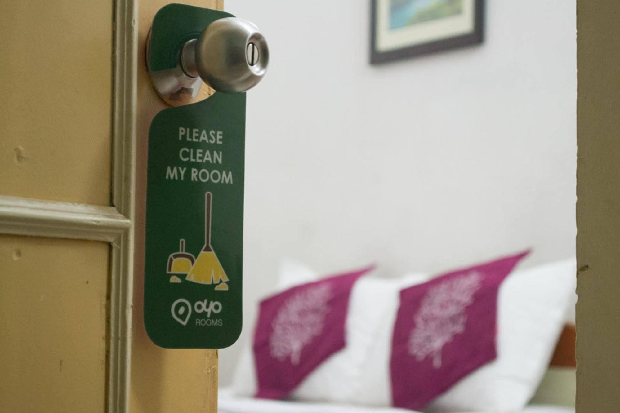 Oyo 1359 Hotel Best Inn Bhubaneswar Ngoại thất bức ảnh