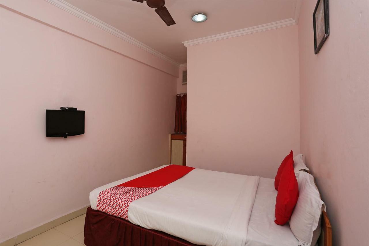 Oyo 1359 Hotel Best Inn Bhubaneswar Ngoại thất bức ảnh