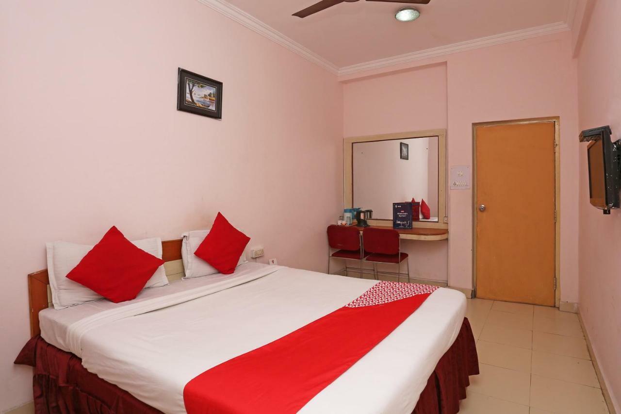 Oyo 1359 Hotel Best Inn Bhubaneswar Ngoại thất bức ảnh